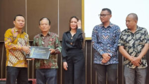 Jadi Mitra Pajak yang Konsisten, PT Jobubu Terima Penghargaan dari Kanwil DJP Suluttenggomalut