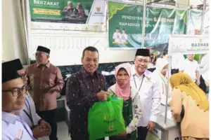 Syukur di Bulan Ramadan, Pegadaian Kanwil V Manado Serahkan Bantuan 1000 Paket Sembako
