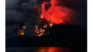 Gunung Ruang Terus Erupsi, Gemuruh Terdengar dari Pulau Tagulandang 