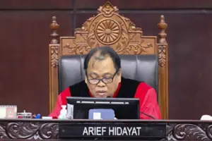 Arief Hidayat Minta DKPP ‘Buang’ Seluruh Anggota KPU jika Masih Langgar Etik