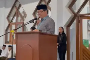 Steven Kandouw Buka Puasa Bersama Teman  SD di Kampung Halaman
