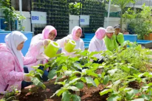 Wanita Tangguh Berkarya lewat Program BRI Peduli BRInita