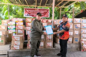 Kabinda Sulut Salurkan Bantuan Kemanusiaan ke Warga Terdampak Erupsi Gunung Ruang di Tagulandang