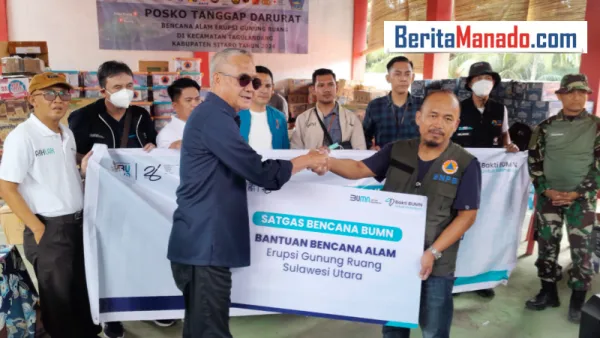 Carlo Tewu Wakili Erick Thohir Serahkan Bantuan Korban Erupsi Gunung Ruang, Anehnya Sejumlah Pejabat Utama Pemda Sitaro Menghilang 