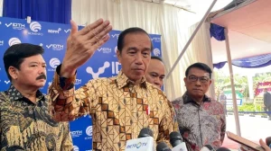 Ancang-ancang Gabung Golkar, Jokowi Tunggu Rakernas PDIP