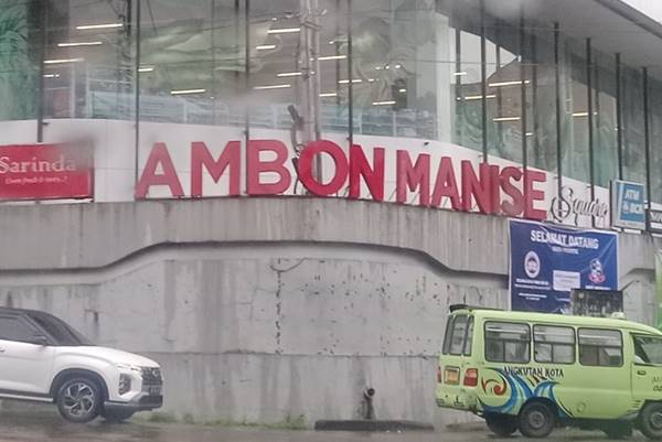 Merry Karouwan: "My trip to Ambon Manise with Transnusa Airlines"