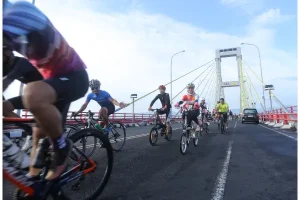 Ratusan Pesepeda Berhasil Ramaikan Fun Bike Tjakap Djiwa Aryaduta Manado