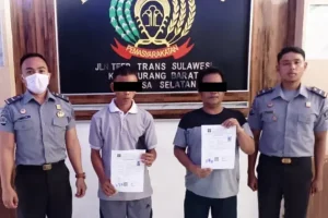 Lapas Amurang Beri Hak PB dan CB ke Dua Warga Binaan Pemasyarakatan
