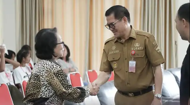 Keakraban Joune Ganda dengan Para Peserta Filadelfia Youth Retreat 2024