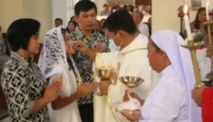 Komuni Pertama Paroki St Petrus Langowan, 31 Anak Renungkan Mukjizat Ekaristi