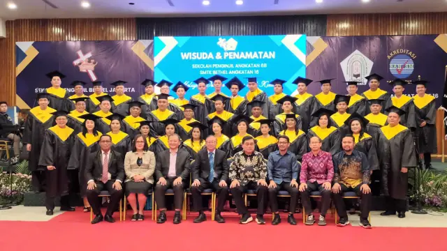 Lulus Sekolah Penginjil Bethel Jakarta, Pdm. Victor Rarung, MTh: Semua Karena Berkat Tuhan