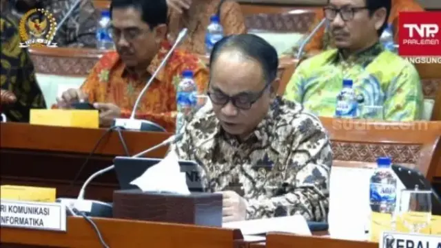 Direktur P3S Desak Jokowi Segera Pecat Menkominfo