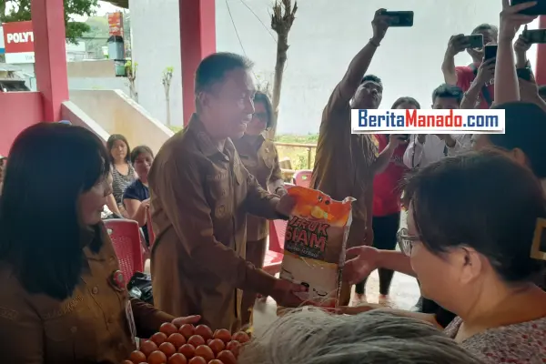 Hadir di Kegiatan Gerakan Pangan Murah, Bupati Franky Wongkar Disambut Antusias Warga