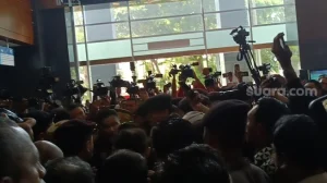 Astaga! Pendukung SYL Buat Kericuhan Usai Pembacaan Vonis, Begini Awal Mulanya
