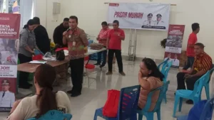 Pemkot Gelar Pasar Murah, Kadis Hendrik Warokka Minta Warga Kurangi Penggunaan Plastik