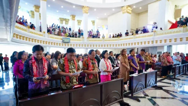 Olly Dondokambey di Peresmian GMIM Sakobar: "Torang Surplus…"