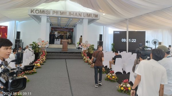 Suasana Sekretariat KPU Sulut Jelang Pendaftaran Paslon Pilkada