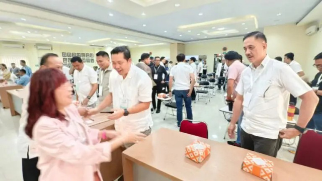 Pagi Tadi, Steven Kandouw dan Denny Tuejeh Jalani Pemeriksaan Kesehatan di RSUP Kandou