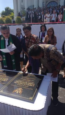 Olly Dondokambey di Peresmian GMIM Sakobar: "Torang Surplus…"