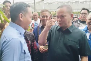 Momen Pengucapan Syukur Tomohon, Elly Lasut Kunjungi Kediaman Wenny Lumentut