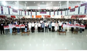 Bank SulutGo dan OJK Edukasi 1000 Mahasiswa Baru Unsrat tentang Jasa Keuangan di Era Digital