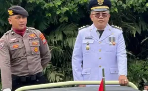 HUT RI di Kawangkoan Raya, Antara Mendur Bersaudara, Adrian Lionel Mendur dan Fabian Mendur
