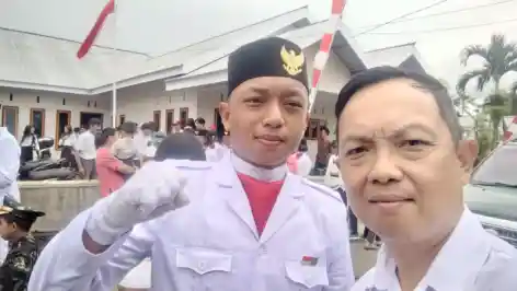 HUT RI di Kawangkoan Raya, Antara Mendur Bersaudara, Adrian Lionel Mendur dan Fabian Mendur 9 HUT RI di Kawangkoan Raya, Antara Mendur Bersaudara, Adrian Lionel Mendur dan Fabian Mendur