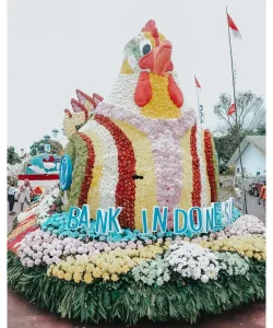 Hadirkan Celengan Ayam Raksasa, Bank Indonesia Jadi Juara di Parade Kendaraan Hias TIFF 2024