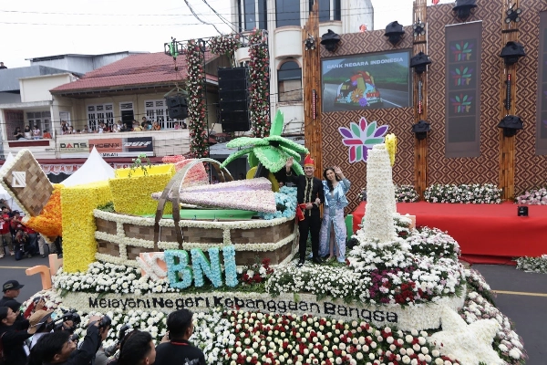 wondr by BNI Ramaikan Tomohon International Flower Festival 2024, Turut Kenalkan Pentingnya Kelola Keuangan