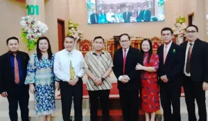 Sekda Micler Lakat Dampingi Pjs Wali Kota Manado Clay Dondokambey Dalam Syukur 101 Tahun GMAHK Tikala