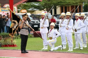 Terima Pataka Maesaan Waya, Kapolda Sulut Irjen Pol Roycke Langie Ajak Seluruh Personel Berbuat Terbaik