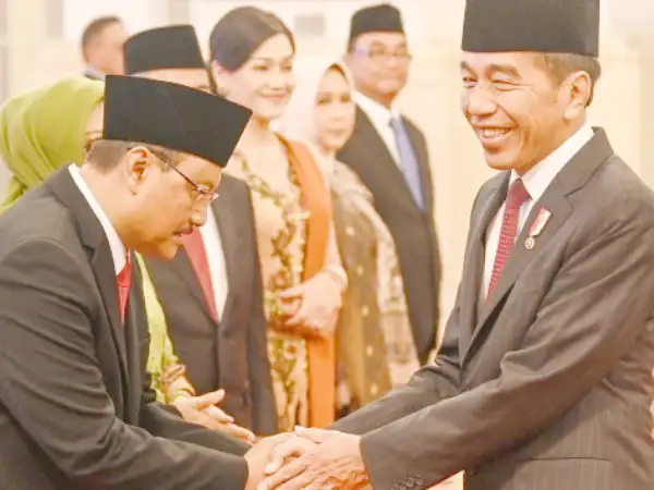 Presiden Jokowi Kejar Target! Gus Ipul Ditunjuk Jadi Mensos Gantikan Risma