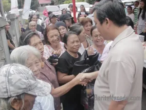 Buka Gerakan Pangan Murah di Tanawangko, Steven Kandouw Ajak Masyarakat Manfaatkan Lahan Kosong