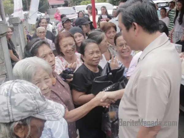Buka Gerakan Pangan Murah di Tanawangko, Steven Kandouw Ajak Masyarakat Manfaatkan Lahan Kosong