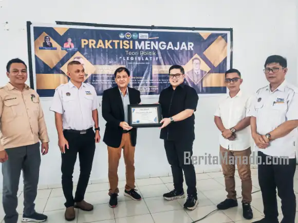 Mantap! Billy Lombok Berikan Kuliah Umum 300 Mahasiswa UNIMA
