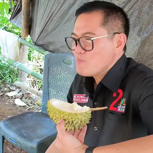 Begini Cara Nikmati Durian Minut ala Joune Ganda
