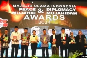 MUI Beri Penghargaan kepada JK dan Retno Marsudi Atas Kontribusi untuk Perdamaian