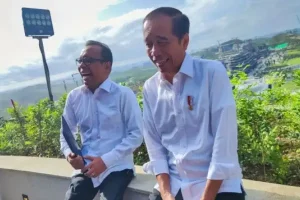 Setelah Purnatugas, Joko Widodo Berbalas Chat Lucu di Grup WhatsApp Bareng Mantan Menterinya
