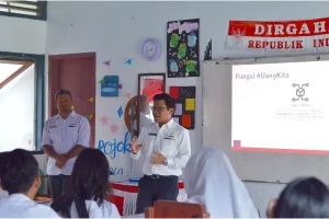 Tak Gunakan APBN, Relawan Kemenkeu Jadi Pengajar di 6 Sekolah di Manado