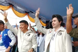 Bikin Heboh! Kampanye Terakhir Asiano Kawatu dan Deren Paulorino di Amurang