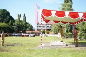 Bupati FDW Pimpin Upacara Peringatan HGN dan HUT ke-79 PGRI serta HKN Tahun 2024