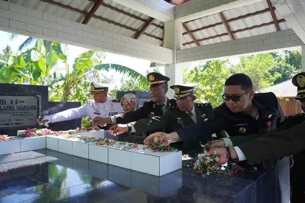 Ziarah ke Makam Maria Walanda Maramis, Reza Dotulong Harapkan Lahir Pahlawan Hebat Masa Kini