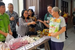 Warga Talawaan Bahagia, Pemkab Minut Jual Pangan Murah