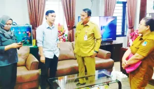 Sekda Micler Lakat Teken Kesepakatan Pinjam-Pakai Gedung Eks Dinkes untuk Bawaslu Manado
