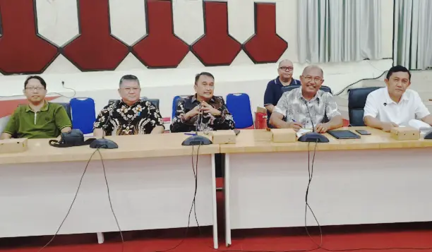 Sekda Micler Lakat Hadiri Pembahasan RAPBD 2025, Tekankan Sinergi dengan DPRD