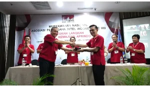 Direktur Corporate Affairs Alfamart, Solihin Terpilih Aklamasi Jadi Ketua Aprindo Periode 2024-2028