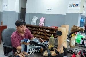 Pengembangan Penyandang Disabilitas, BRI Peduli Salurkan Beasiswa dan Sarana Prasarana kepada YPAC Jakarta