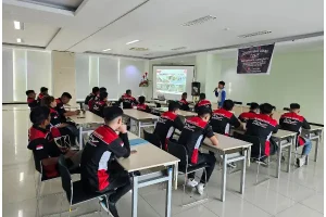 DAW Berikan Edukasi Keselamatan Berkendara Kepada CBR Manado Community