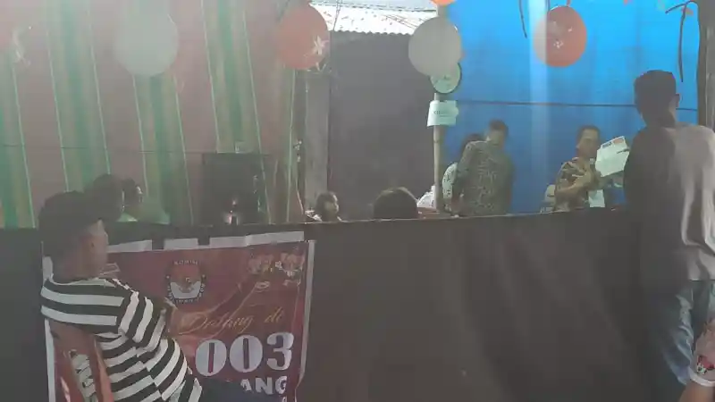 Elly Lasut-Hanny Pajouw Raih 178 Suara di TPS 3 Desa Wolaang
