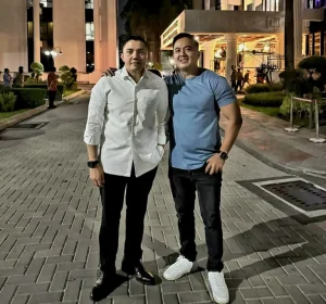 Selain Mirip Mayor Teddy, Sosok Kapolsek Ini Ternyata Masih Miliki Ikatan Kerabat Dekat Dengan Orang Istana